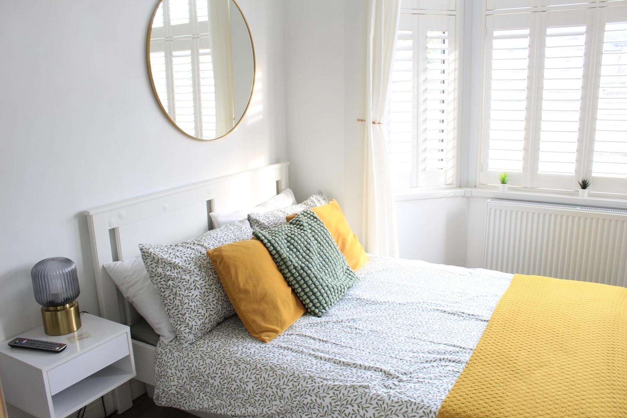 Private Toilet, 15 Min To Privat bolig London