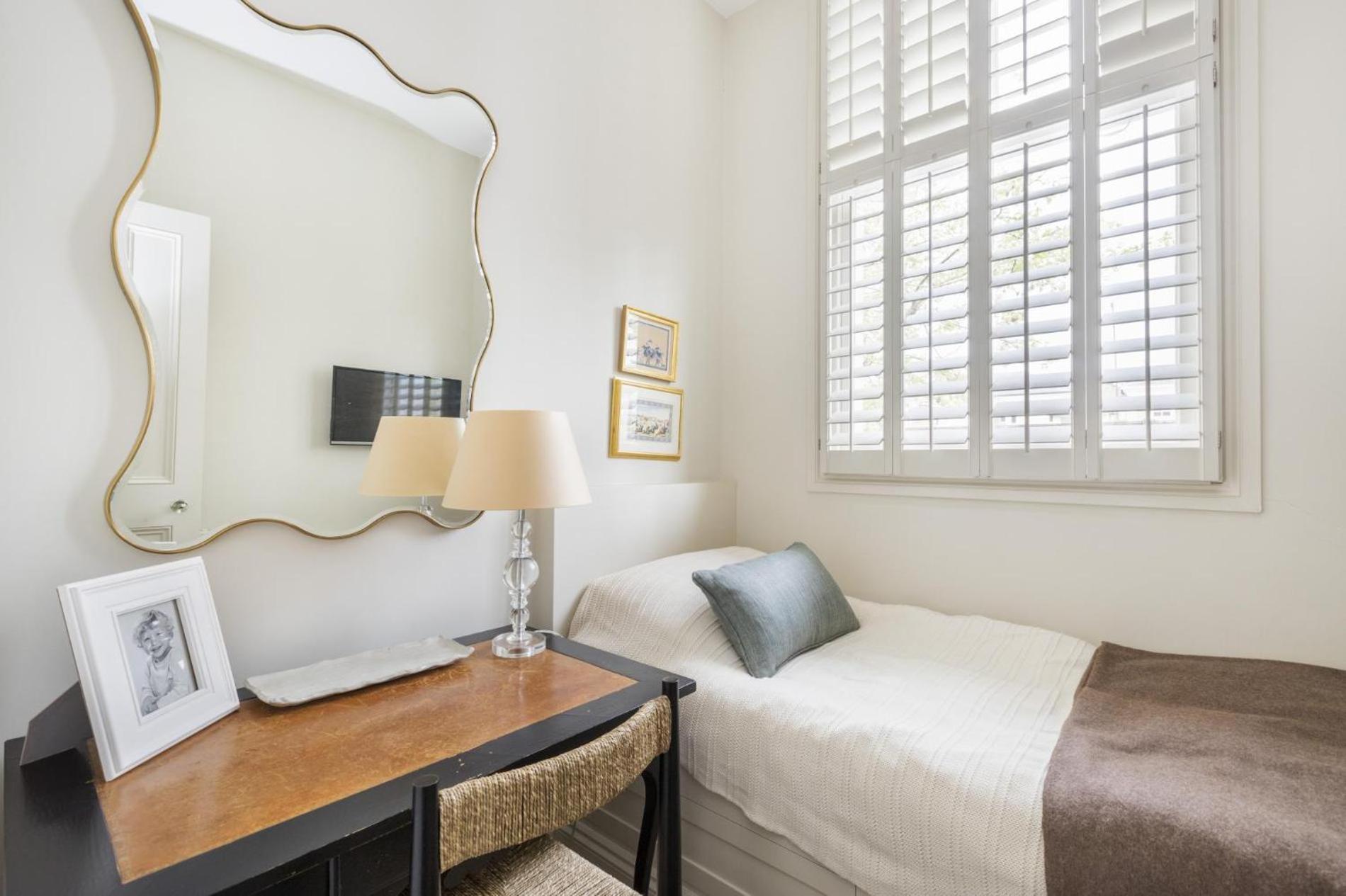 History - 3 Bedrooms In Kensington * London