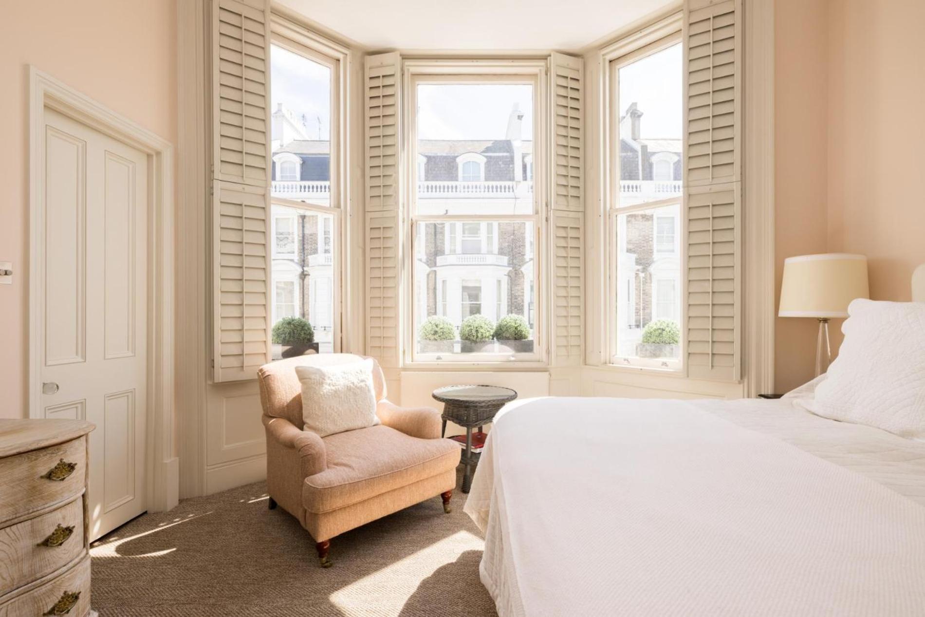 History - 3 Bedrooms In Kensington Apartment *