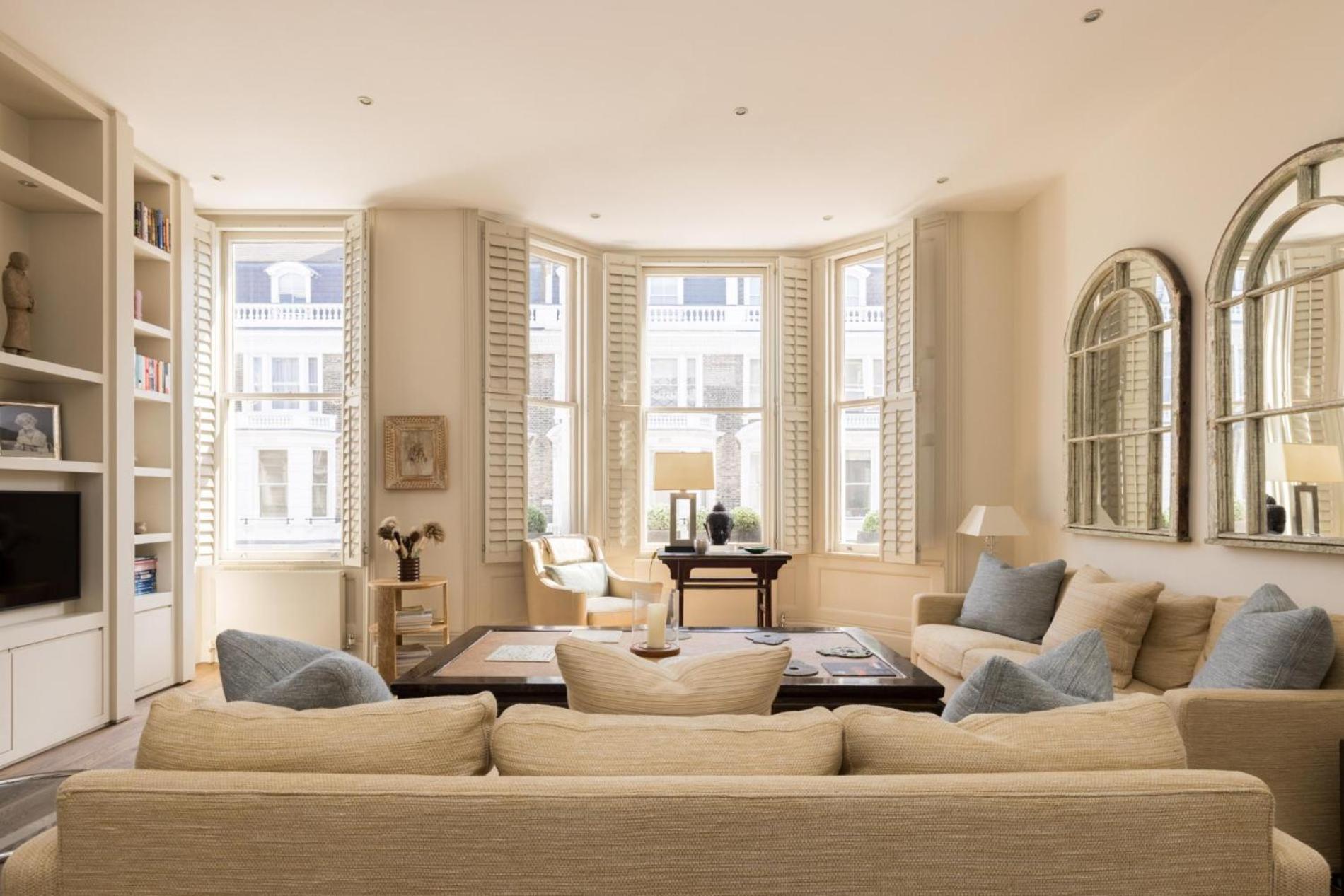 History - 3 Bedrooms In Kensington *