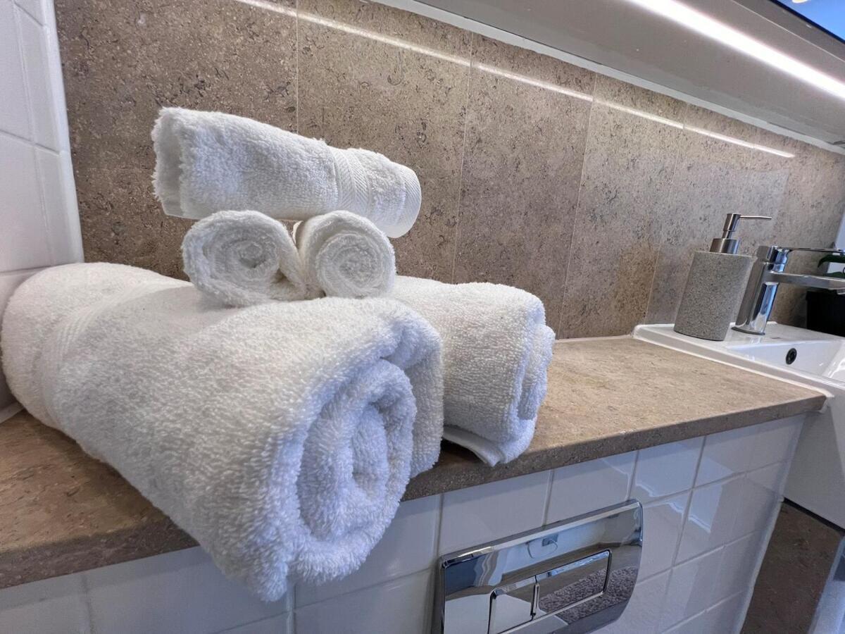 Ft5 Penthouse Alloggio in famiglia