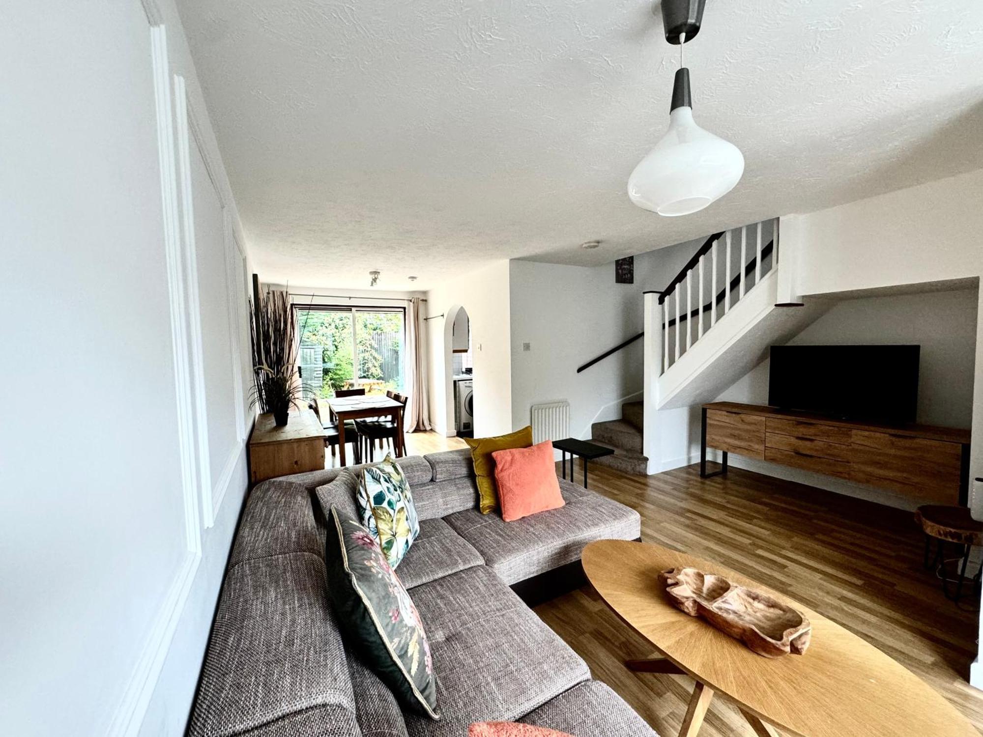 3 Bed House With Parking And Garden Near Tower Bridge Appartamento