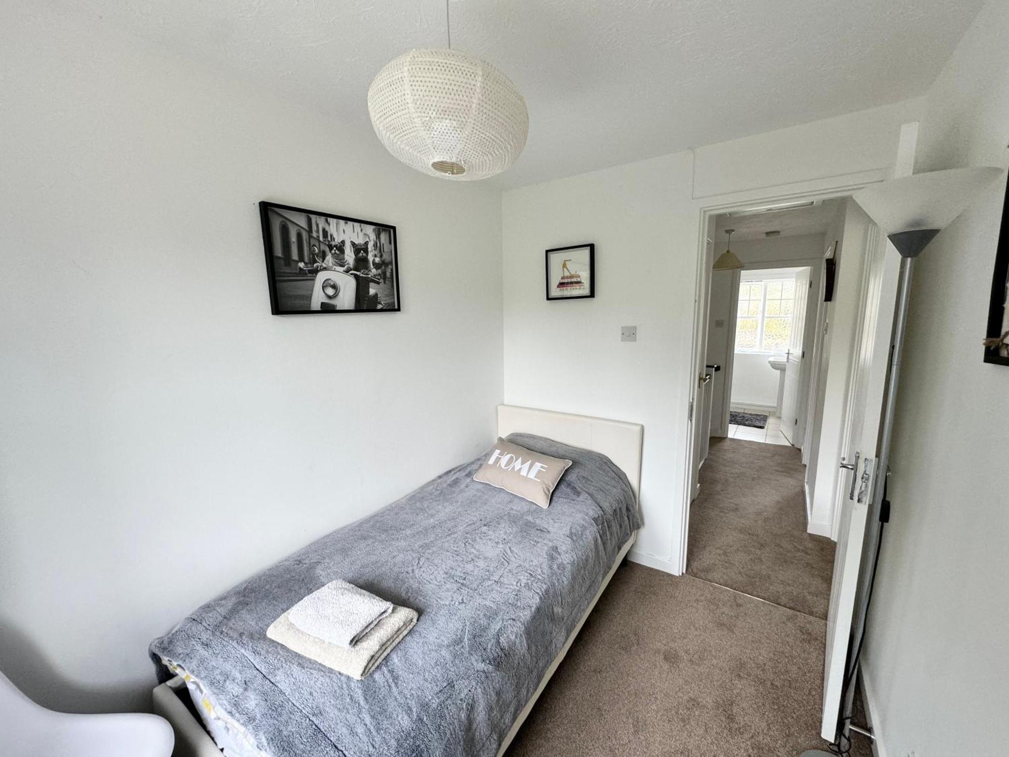 3 Bed House With Parking And Garden Near Tower Bridge * Londra