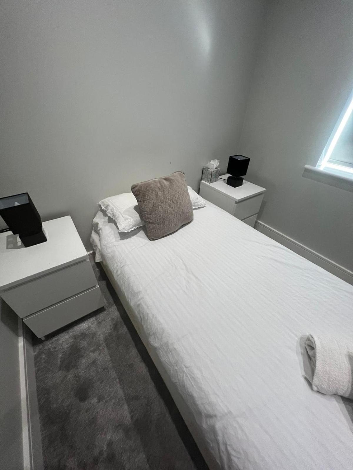Gasthof Amazing Single For A Single Travel Near Nothing Hill London