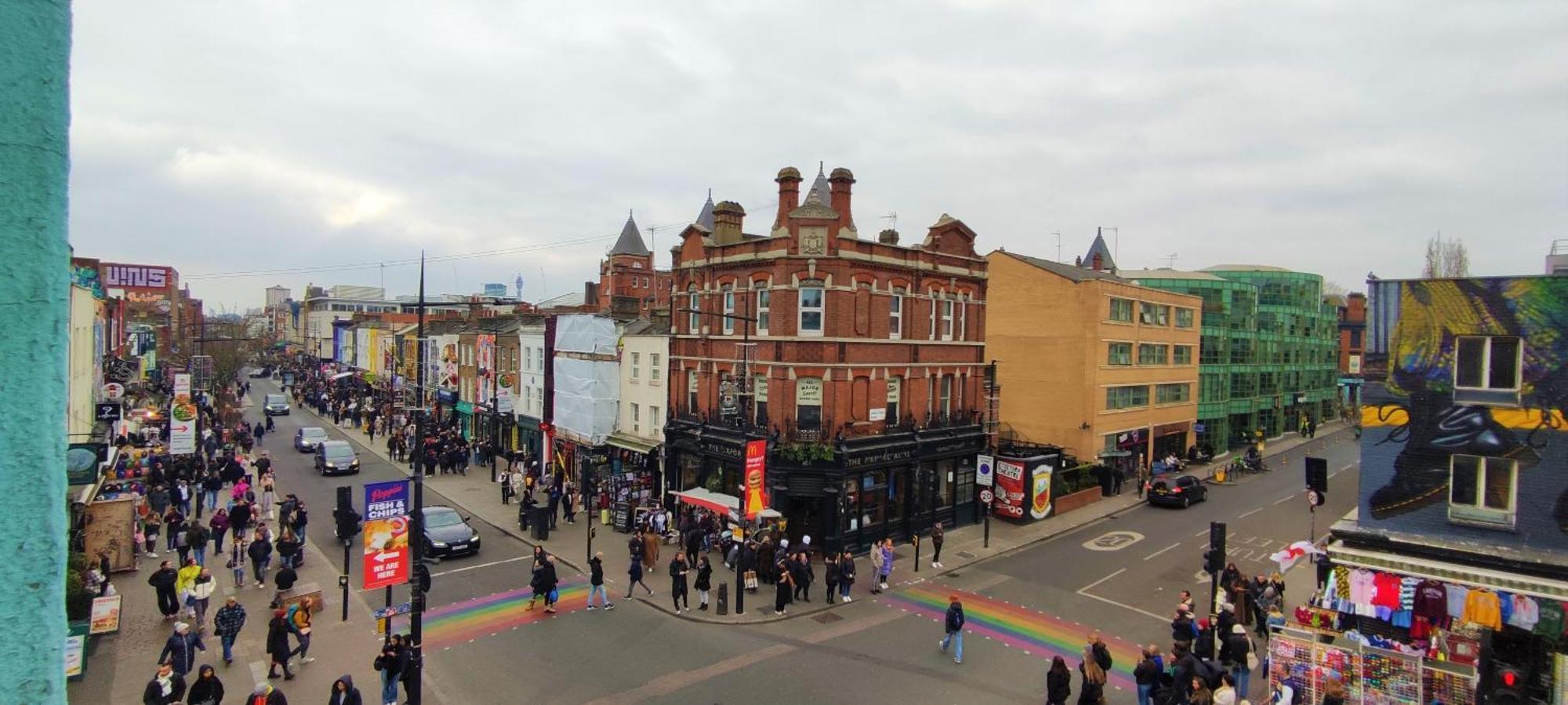 Cyber-art In Camden Appartement Londen