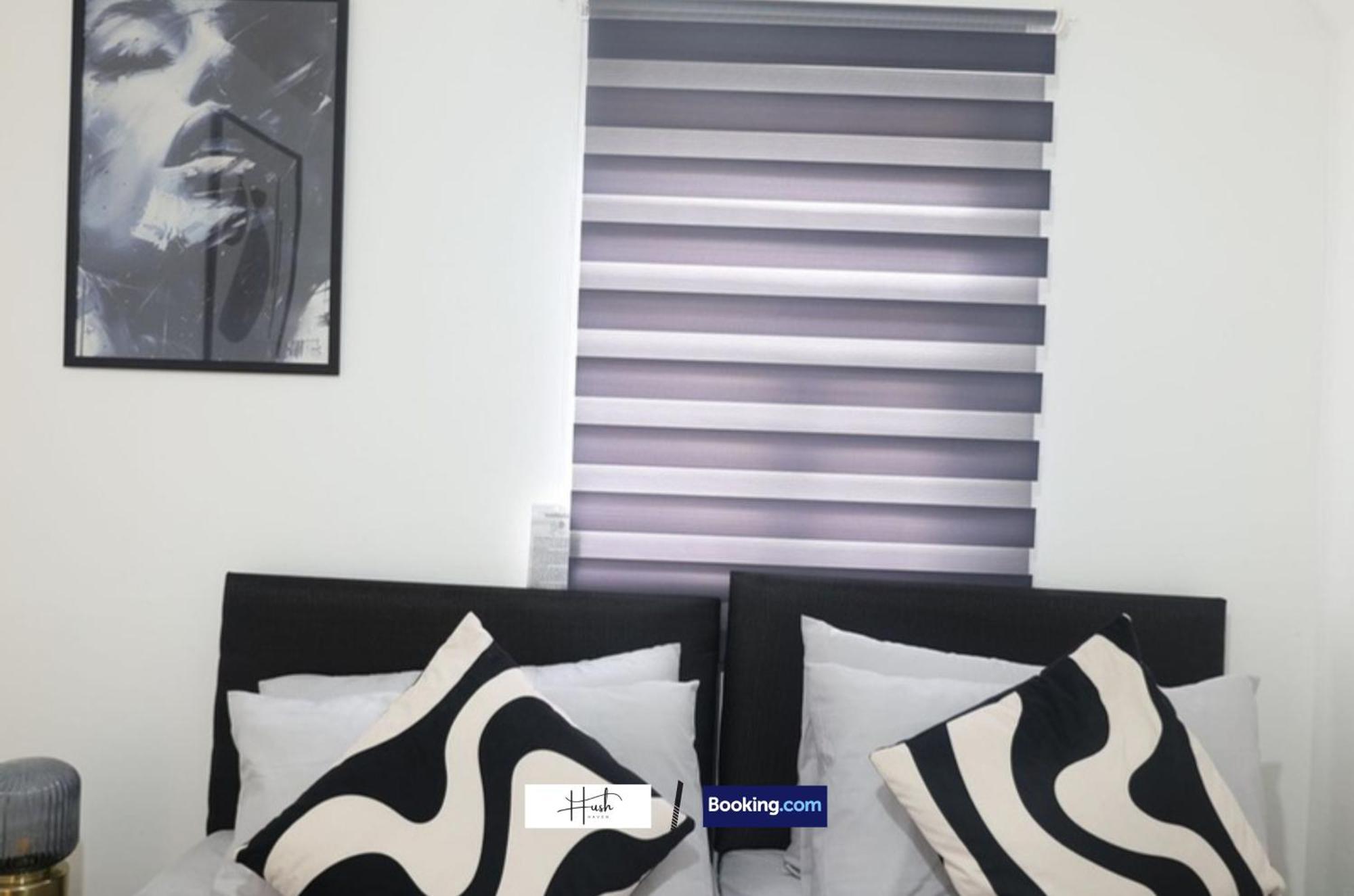 Apartment 2 Bedroom Flat By Hush Haven Homes Short Lets And Serviced With Garden & Free Parking Near Excel, Lcy Airport London