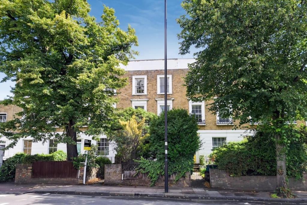 5 Bedrooms House In King's Cross Casa vacanze