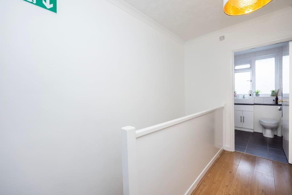 12 Halstead Niu London