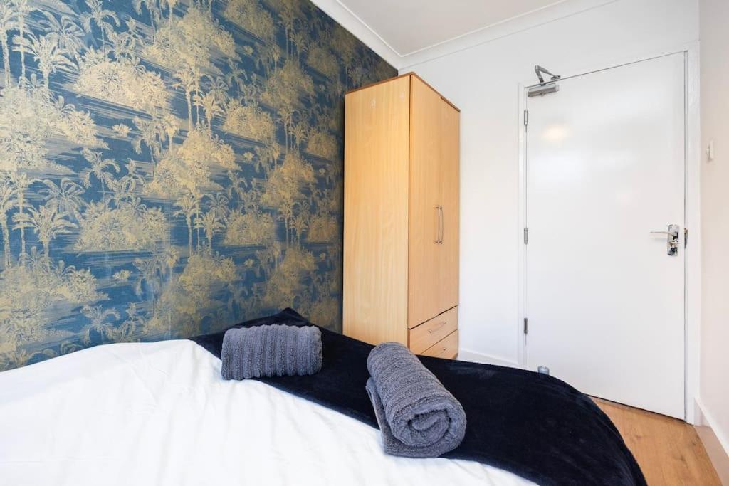 12 Halstead Niu Apartment London