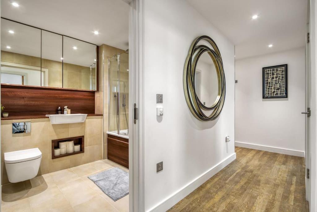 Apartment 2 Bed & 2 Bath Next To Nine Elms Station - Zone 1 London