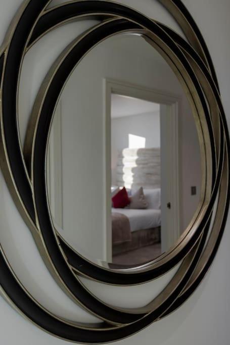 2 Bed & 2 Bath Next To Nine Elms Station - Zone 1