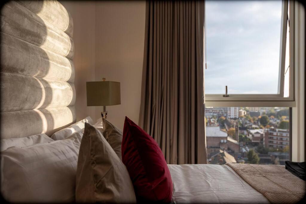 Apartment 2 Bed & 2 Bath Next To Nine Elms Station - Zone 1