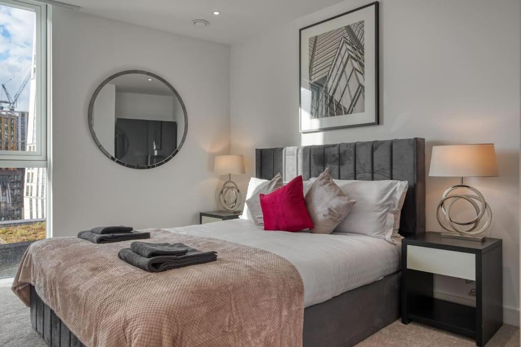 2 Bed & 2 Bath Next To Nine Elms Station - Zone 1