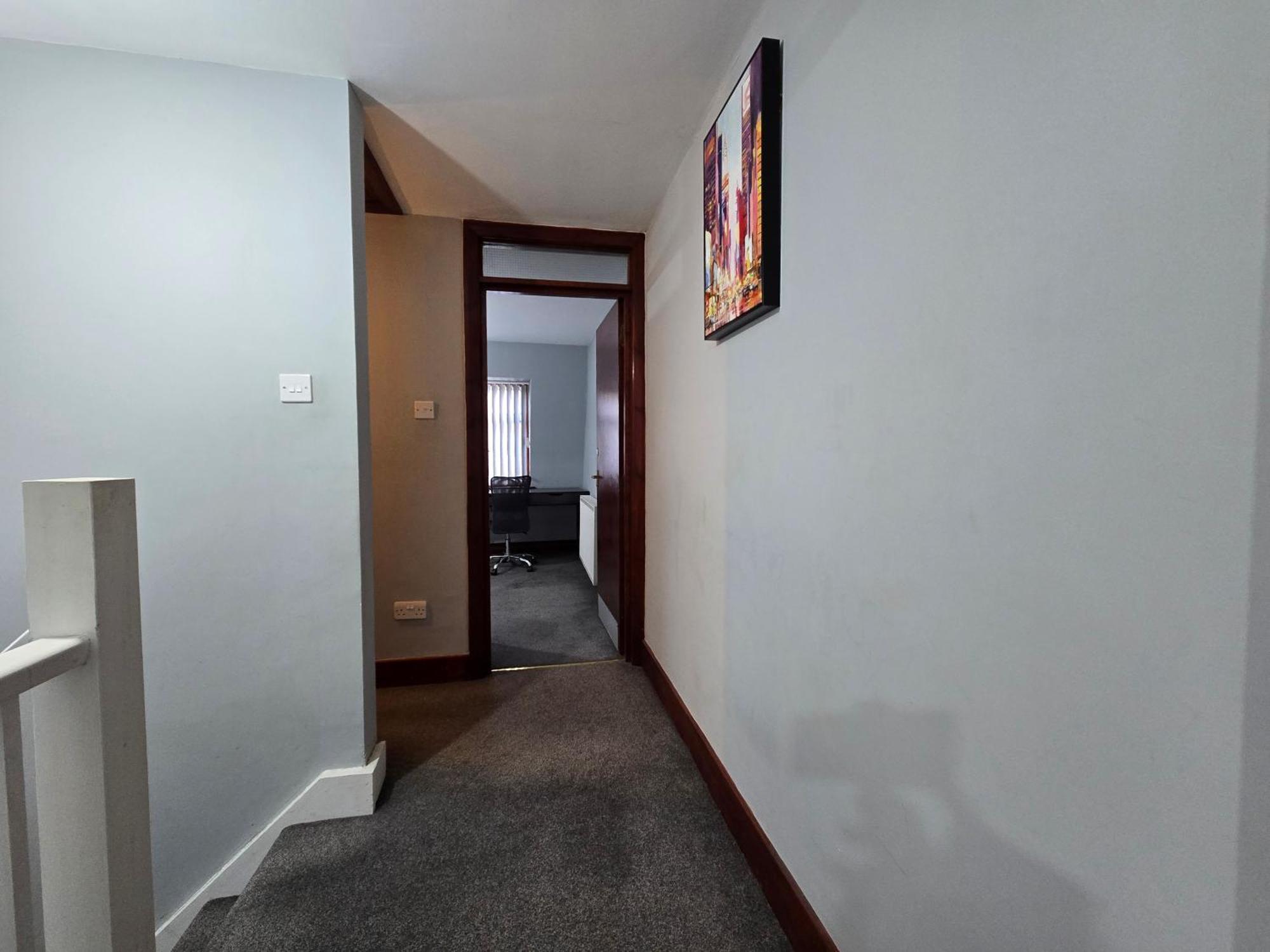 Cosy 3 Bedroom Flat Step Away From Paddington Apartment London
