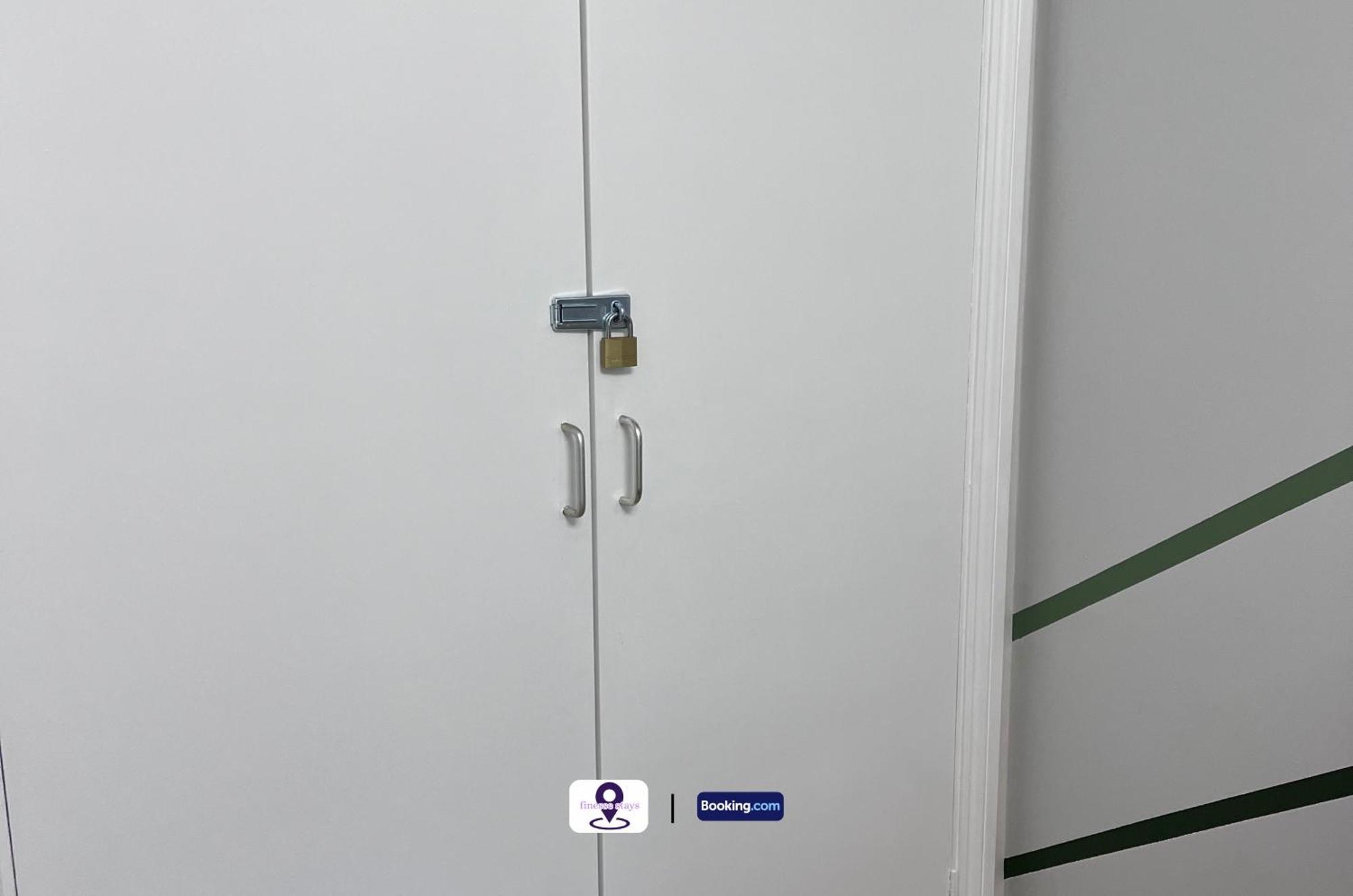 Appartement Last-Minute Offers ! Limited Time L Exclusive Deal On 2 Bedroom, High Spec Luxury Flat By Finesse Stays Short Lets & Serviced Accommodation London With Free Wifi *