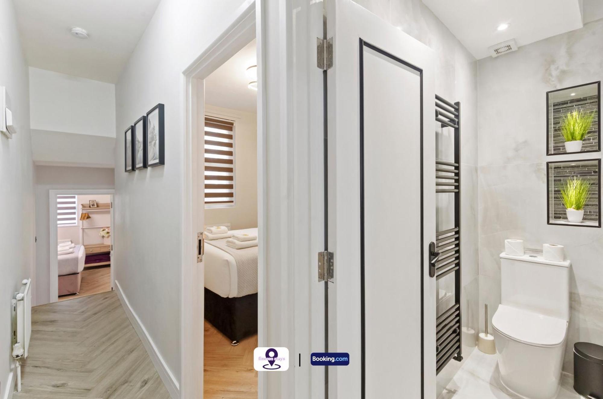 Last-Minute Offers ! Limited Time L Exclusive Deal On 2 Bedroom, High Spec Luxury Flat By Finesse Stays Short Lets & Serviced Accommodation London With Free Wifi Appartement *
