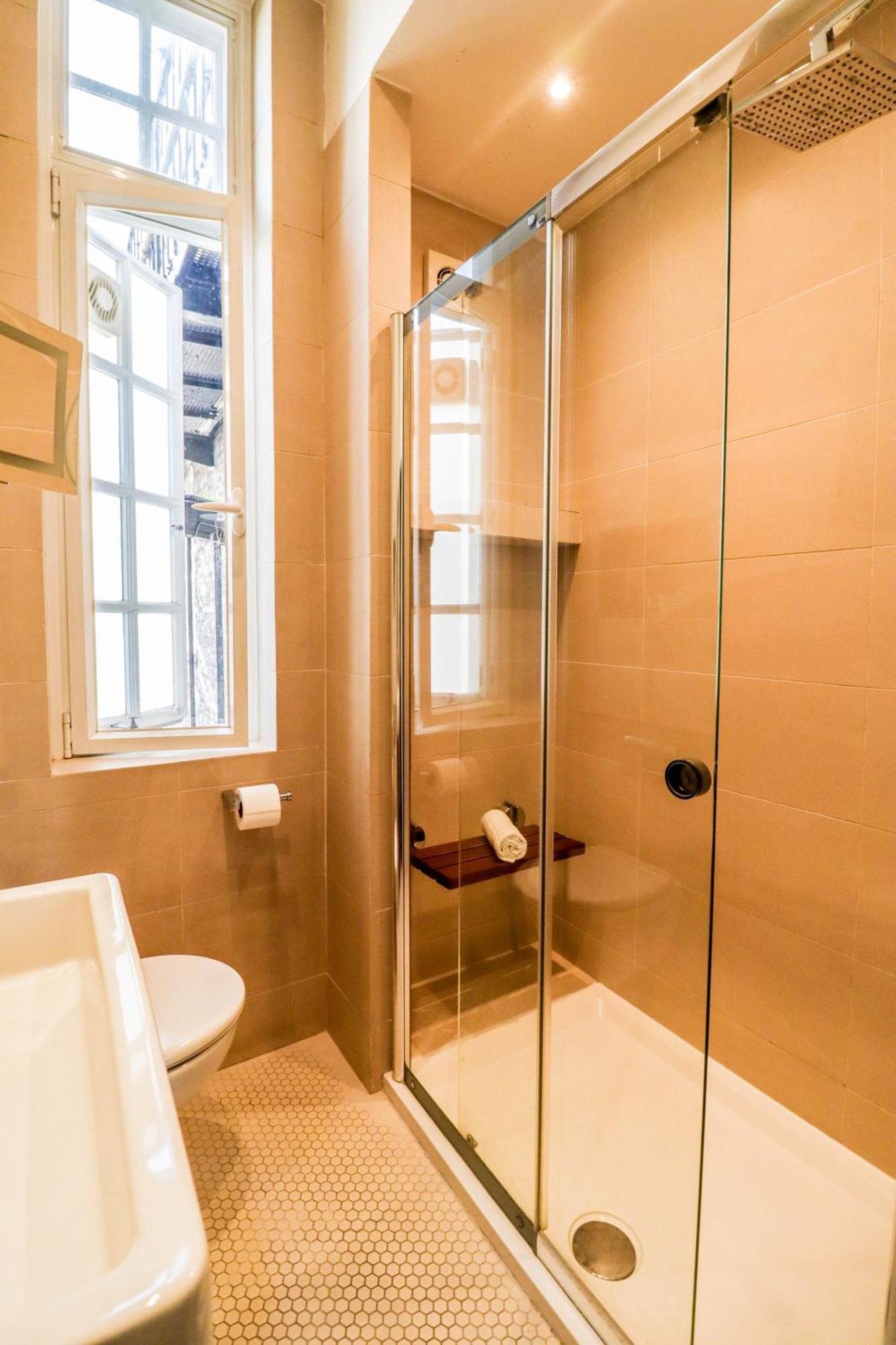 Elegant Flat With Stylish Decor Lejlighed *