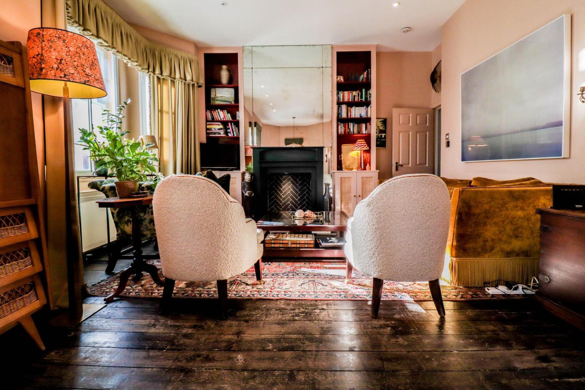 Lägenhet Elegant Flat With Stylish Decor
