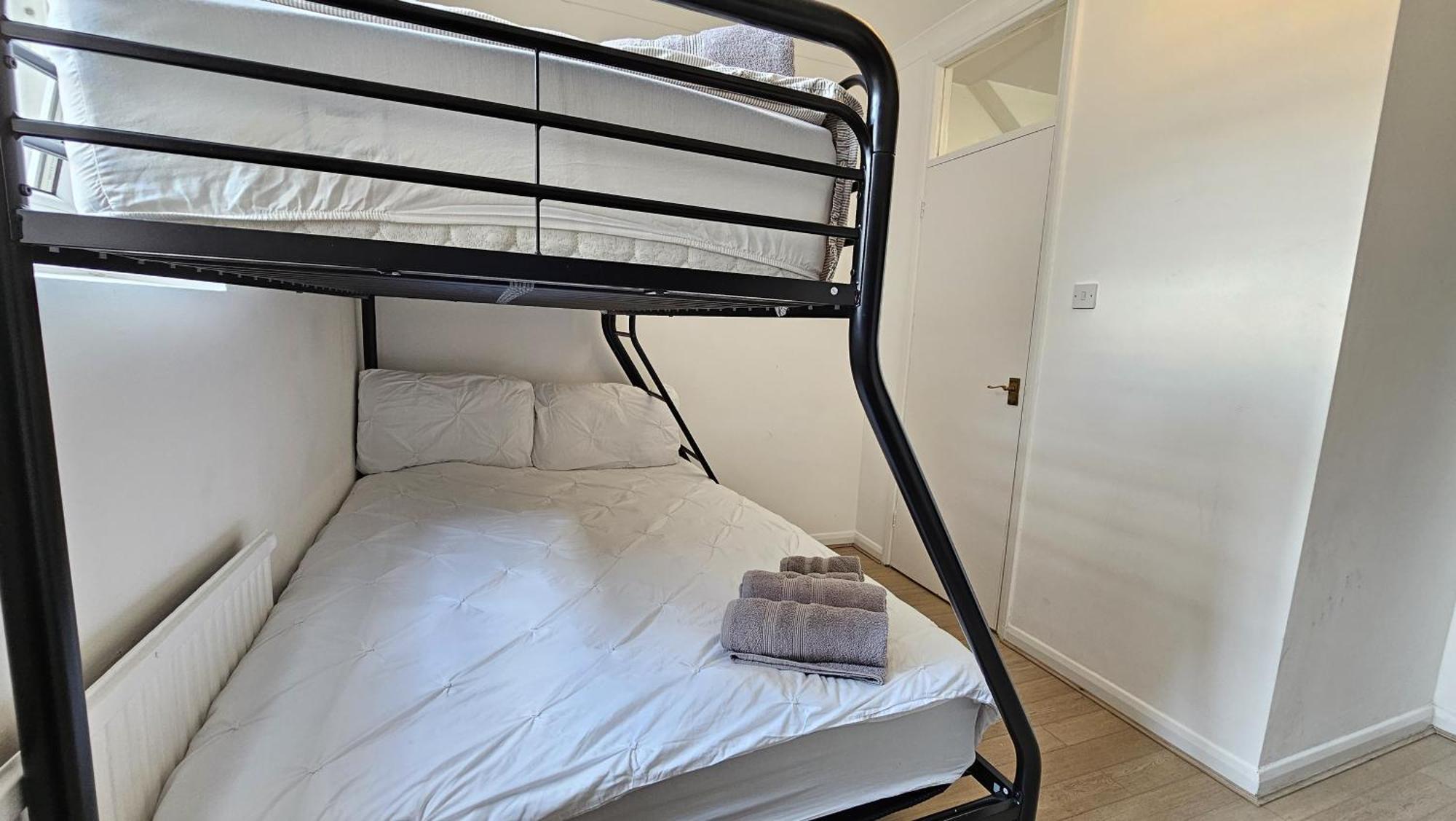 Newly Renovated & Ensuite Rooms! - Camberwell Appartement Londen