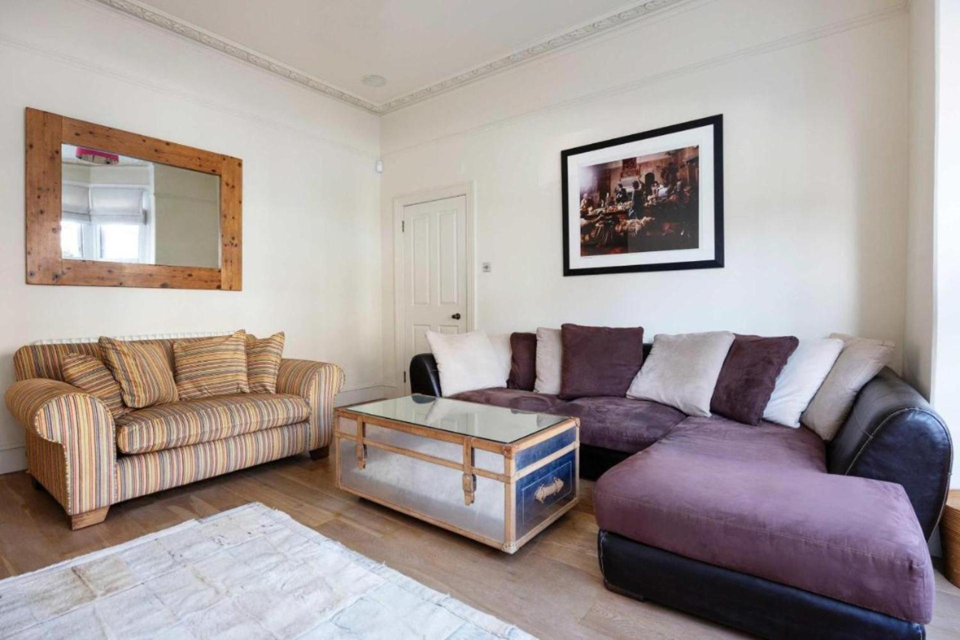 Modern Living Meets Timeless Charm Holiday home *