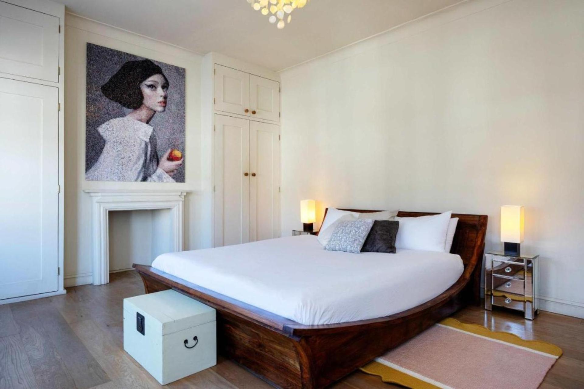 Holiday home Modern Living Meets Timeless Charm London