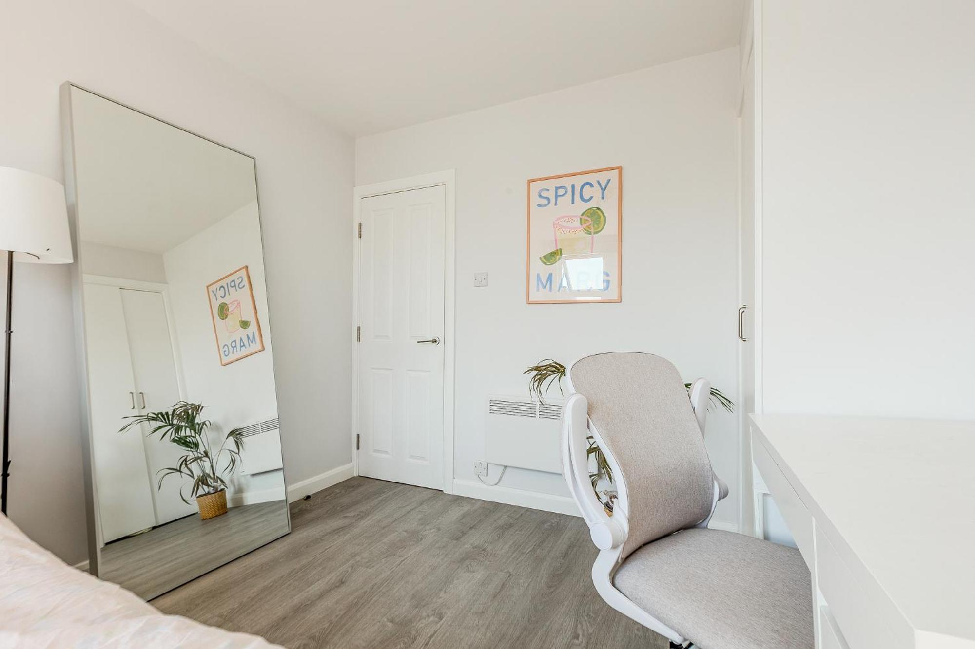 Bright 3br Duplex Flat With A Terrace In Clapham *