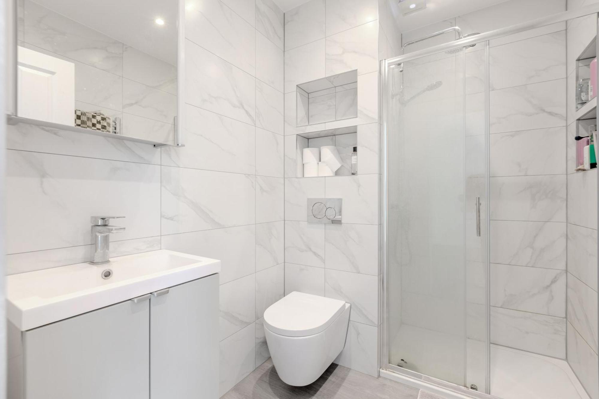 Bright 3br Duplex Flat With A Terrace In Clapham * London