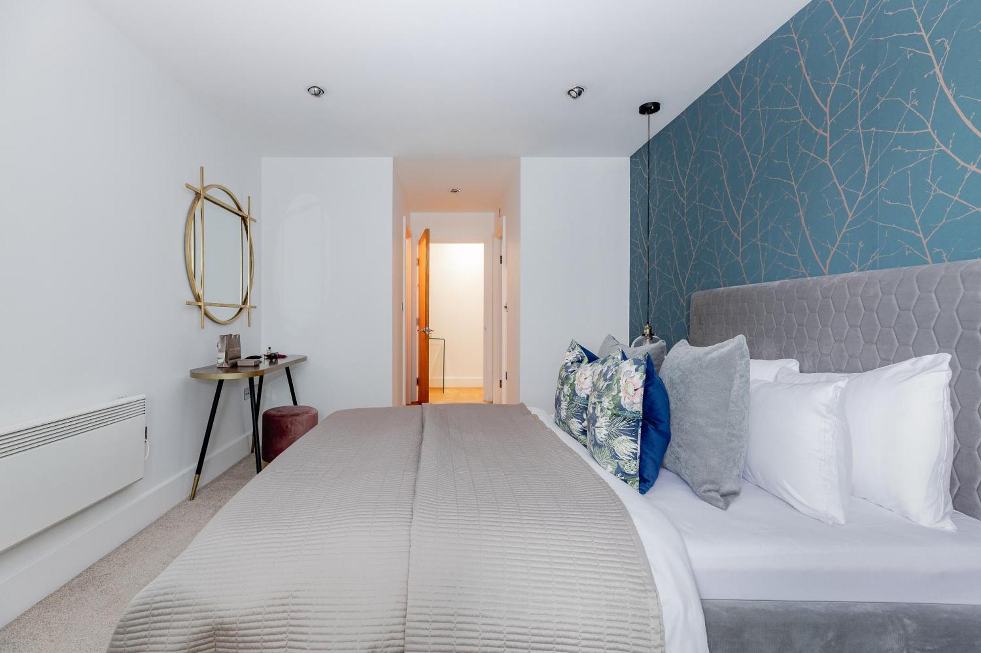 Thames View In Town! Large Luxxe Nomad Design Family Appartement