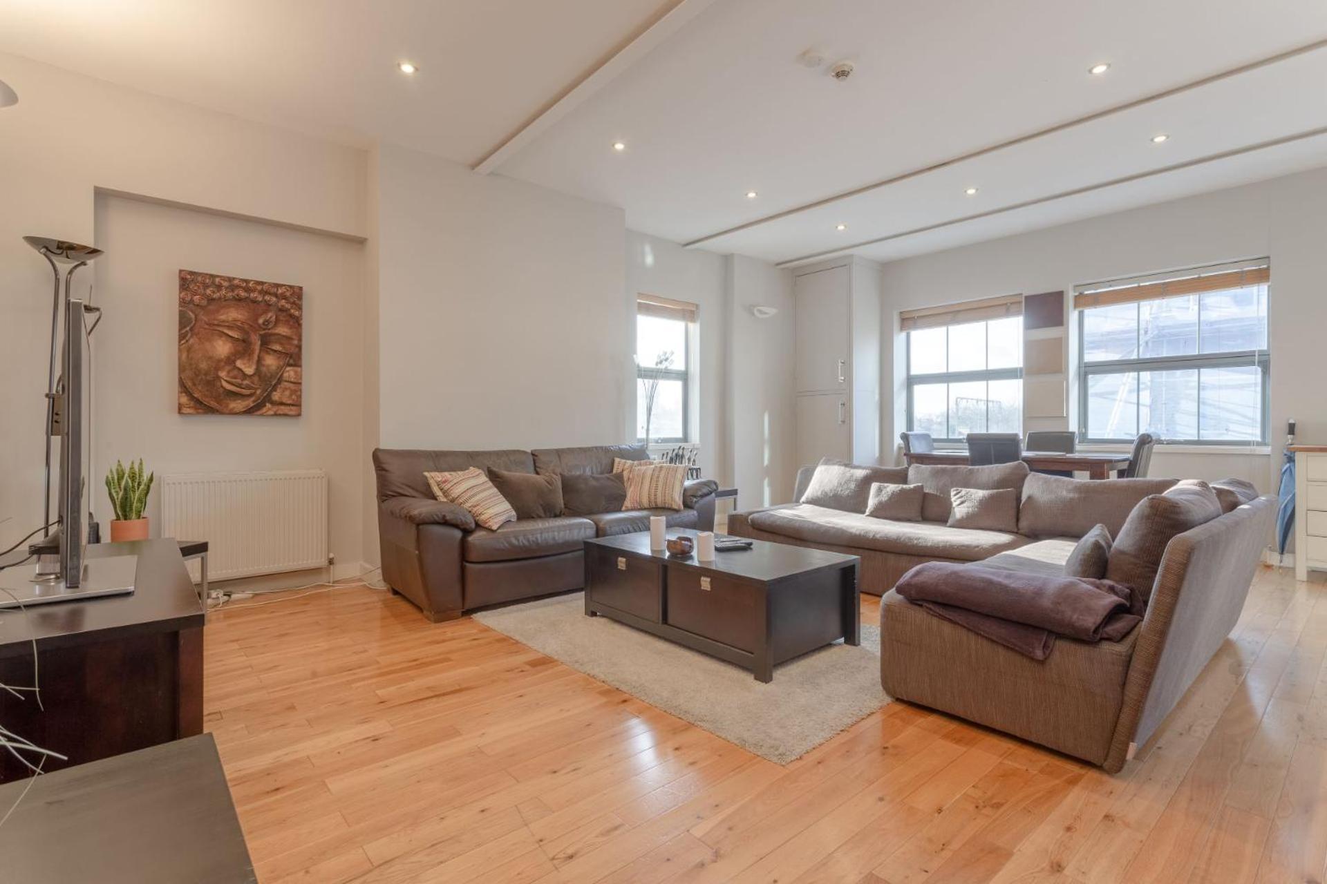 Modern 2 Bedroom In Heart Of Hackney Lägenhet London