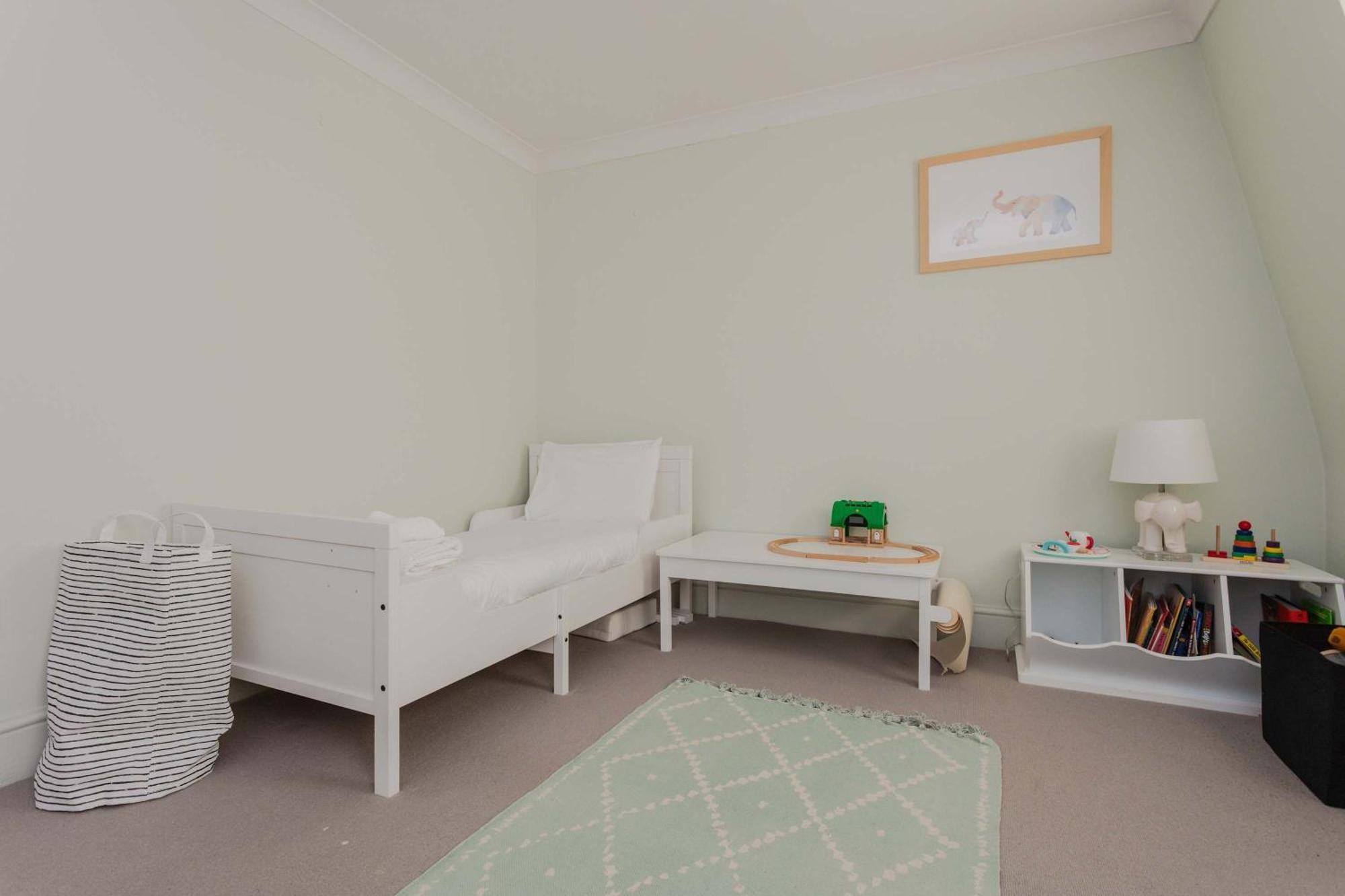 Leilighet Newly Refurbished 4 Bedroom House In East London