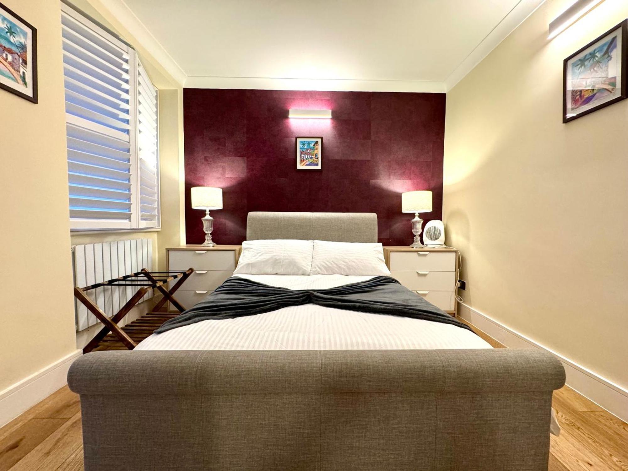 2 Bedroom In South Kensington By Wild Lägenhet *
