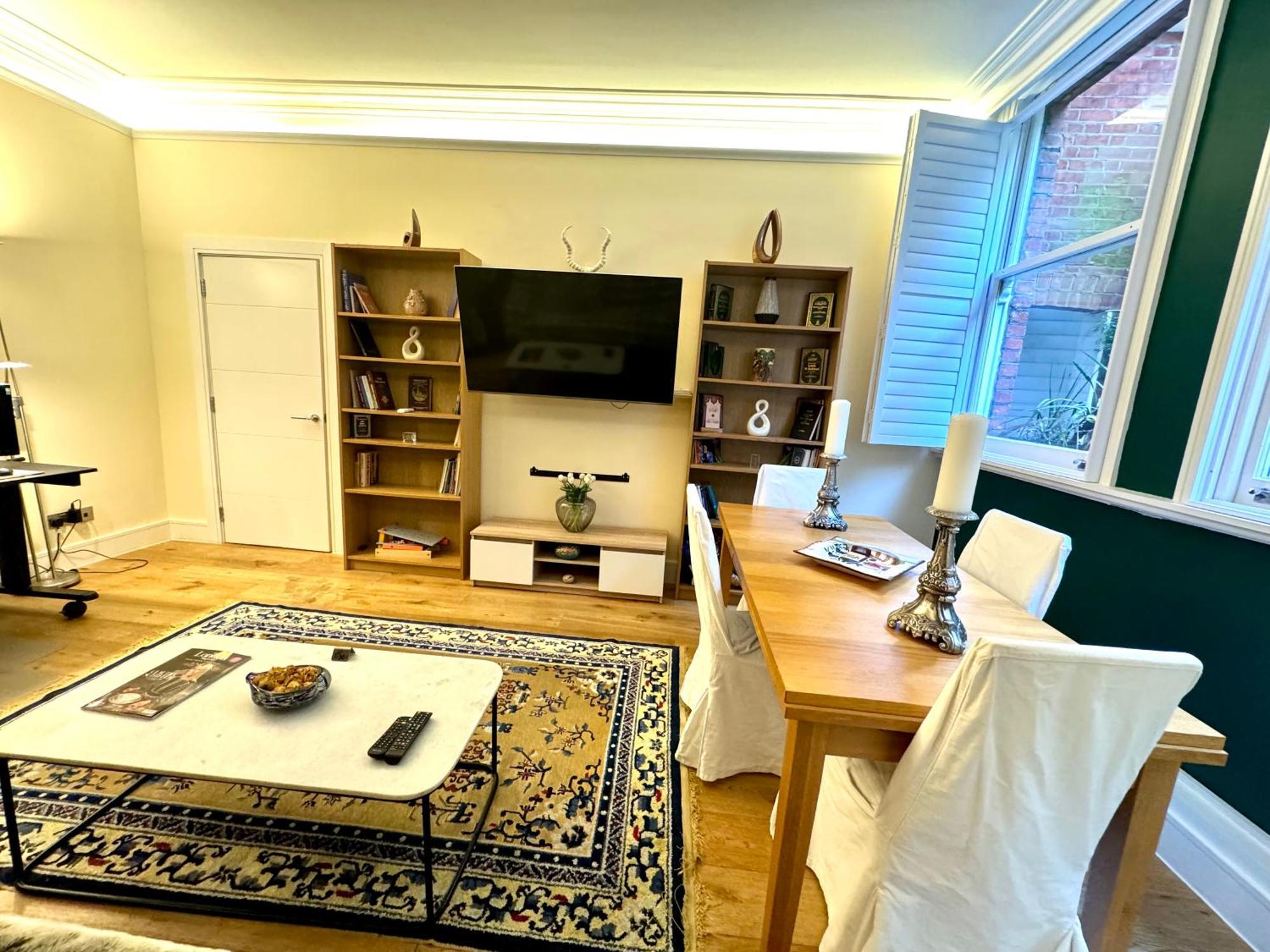 2 Bedroom In South Kensington By Wild Lägenhet London