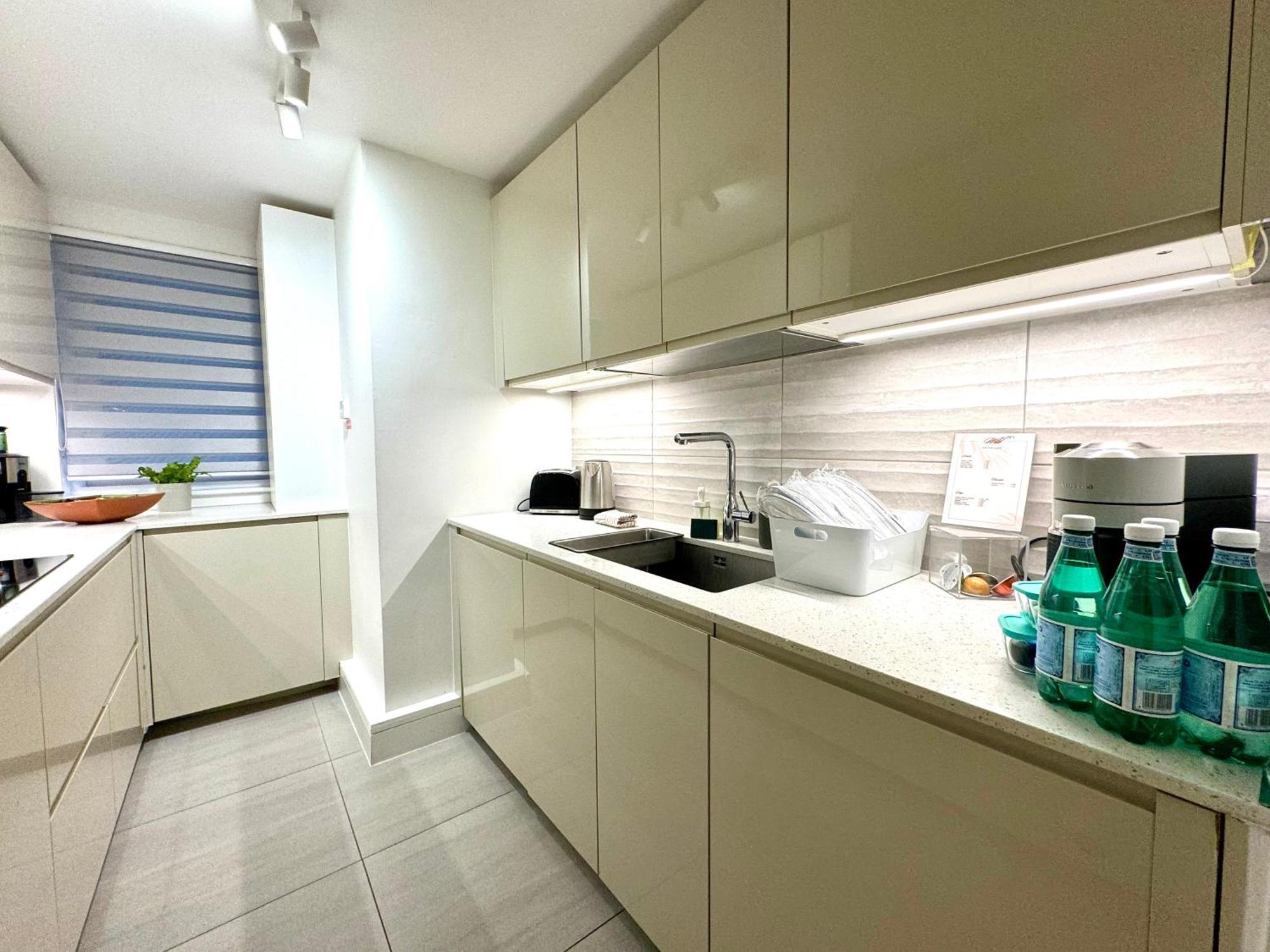 2 Bedroom In South Kensington By Wild Lägenhet *