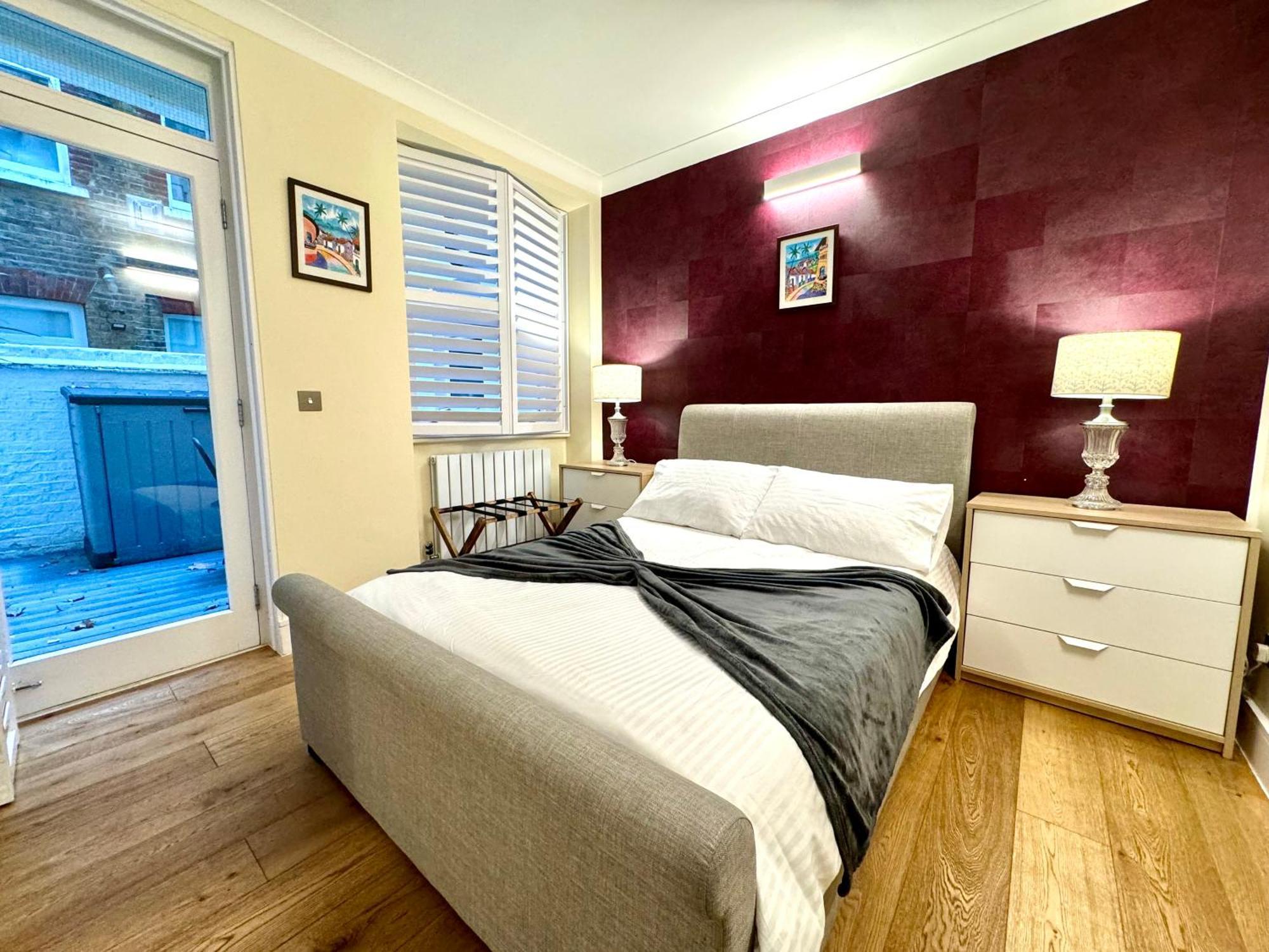2 Bedroom In South Kensington By Wild Lägenhet *