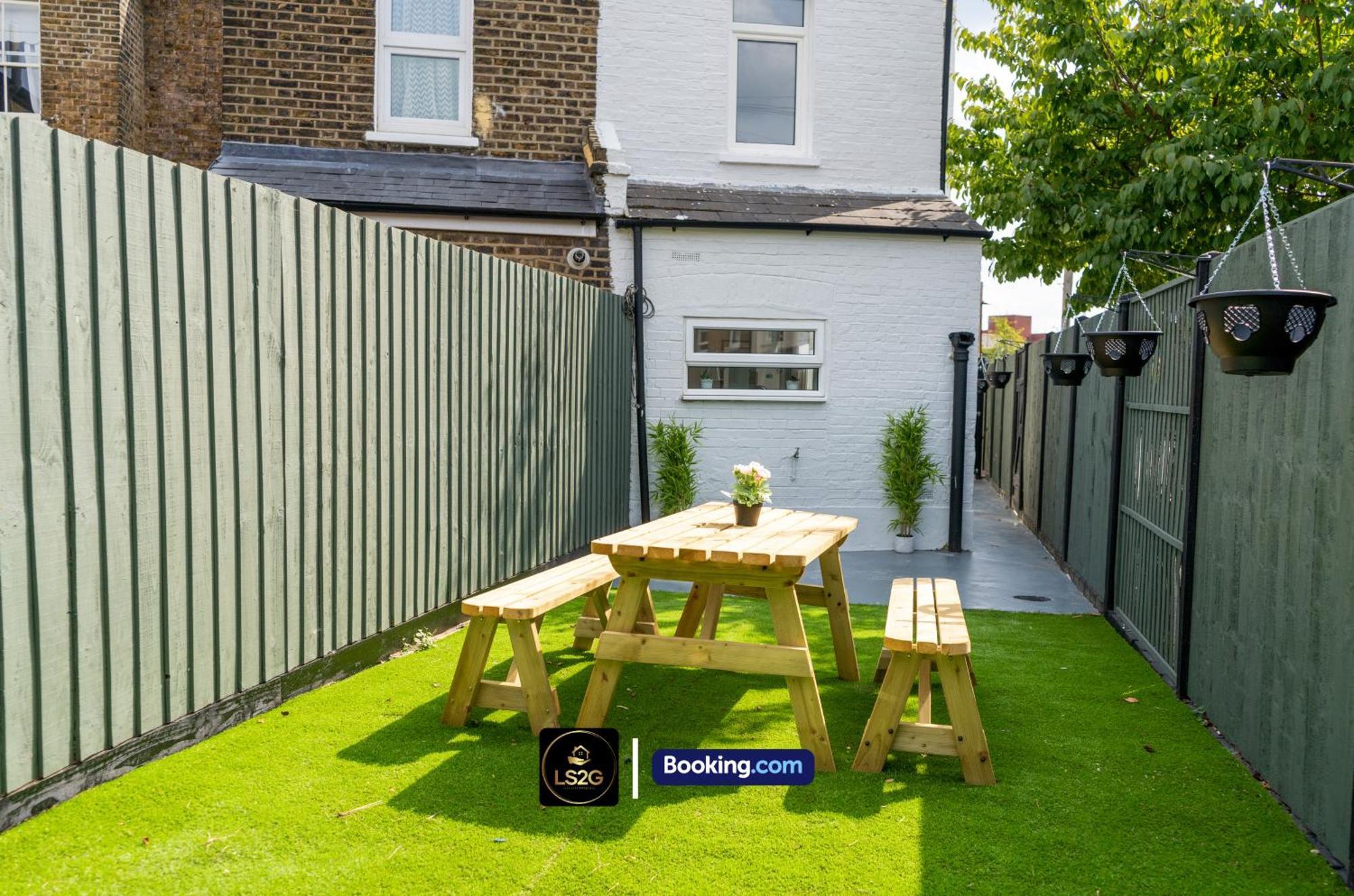 Casa vacanze Stunning House By Ls2g Short Lets & Serviced Greater With Free Wifi Londra