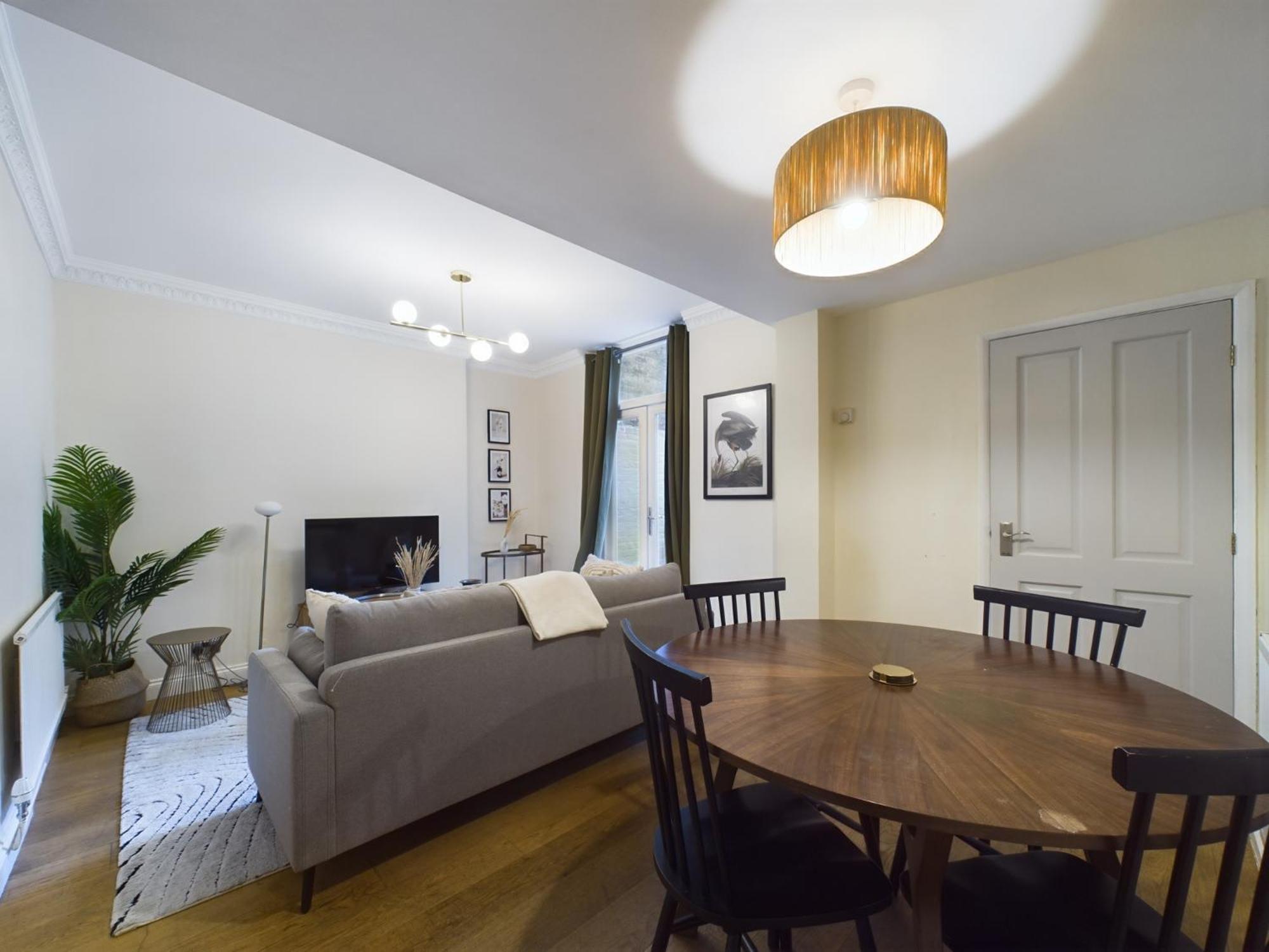 The Pimlico Place - 2bdr With Courtyard Appartamento *