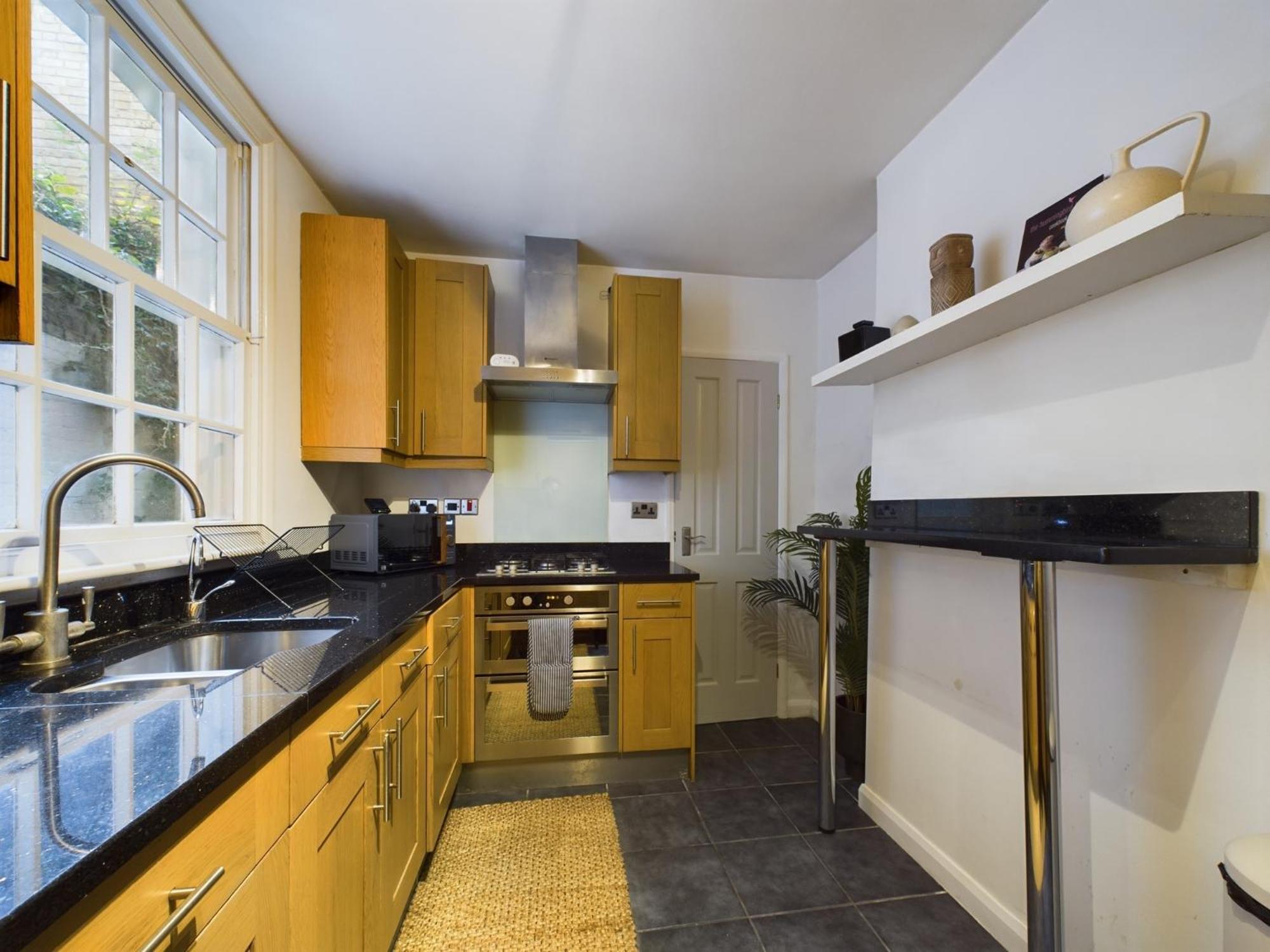 The Pimlico Place - 2bdr With Courtyard Lägenhet
