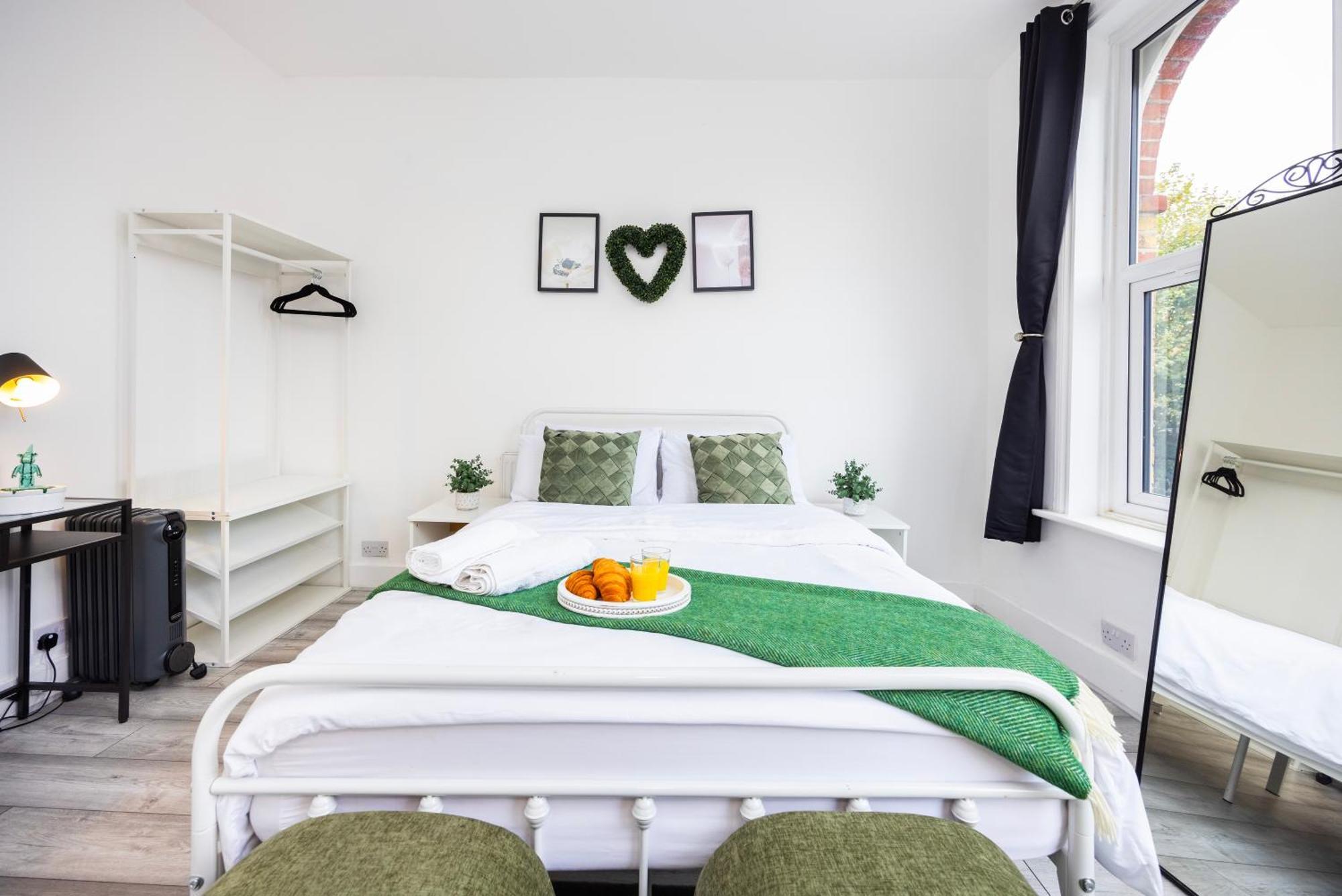 Appartamento Quick Access To City, Self Check-in! Londra
