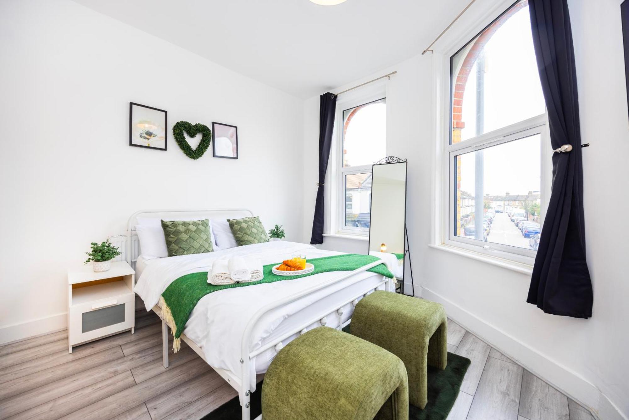 Quick Access To City, Self Check-in! Londra