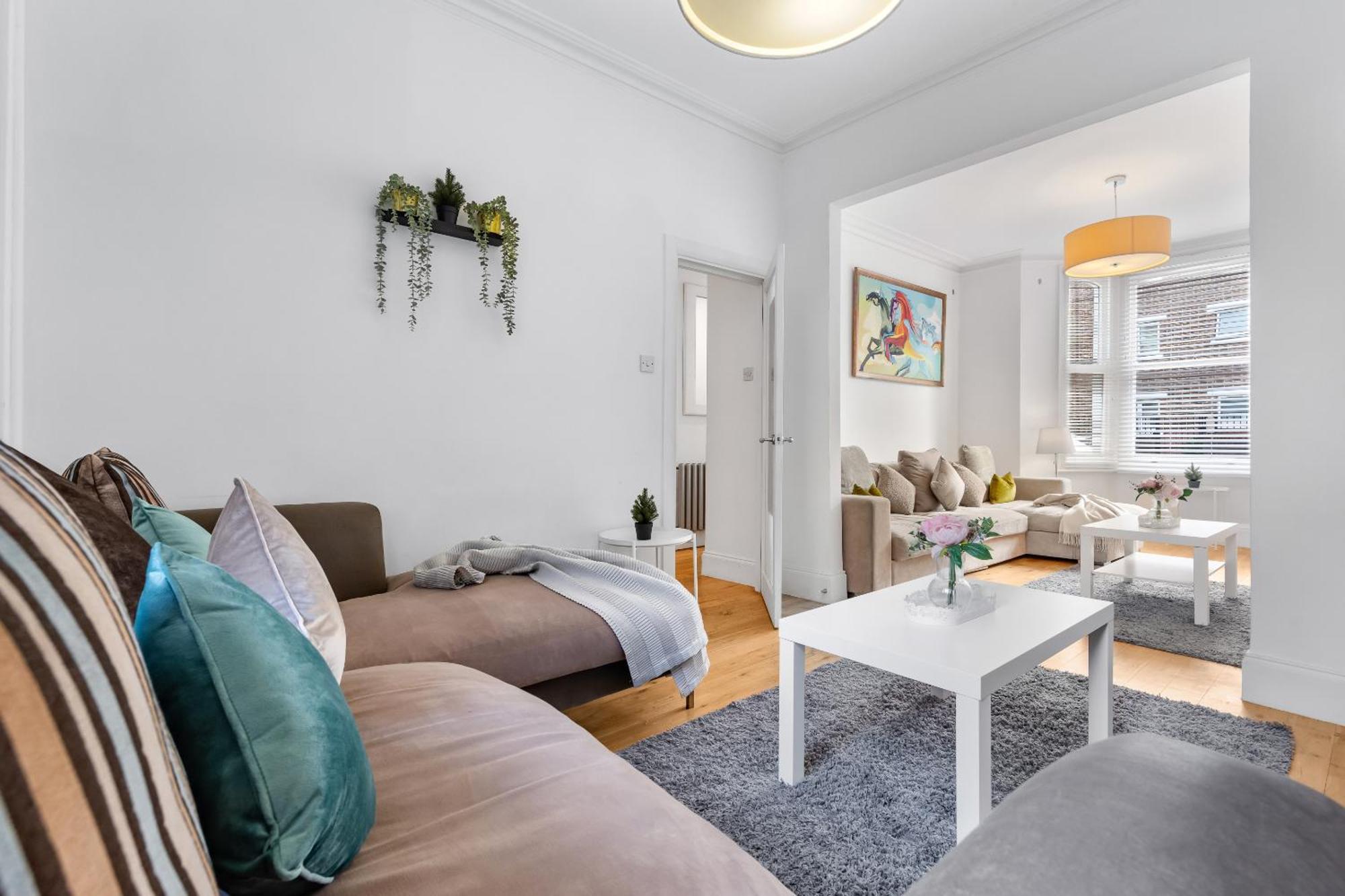 Luxury 4-bedroom Modern Flat In Steps From Station, Sleeps 9 In Style! Lägenhet *