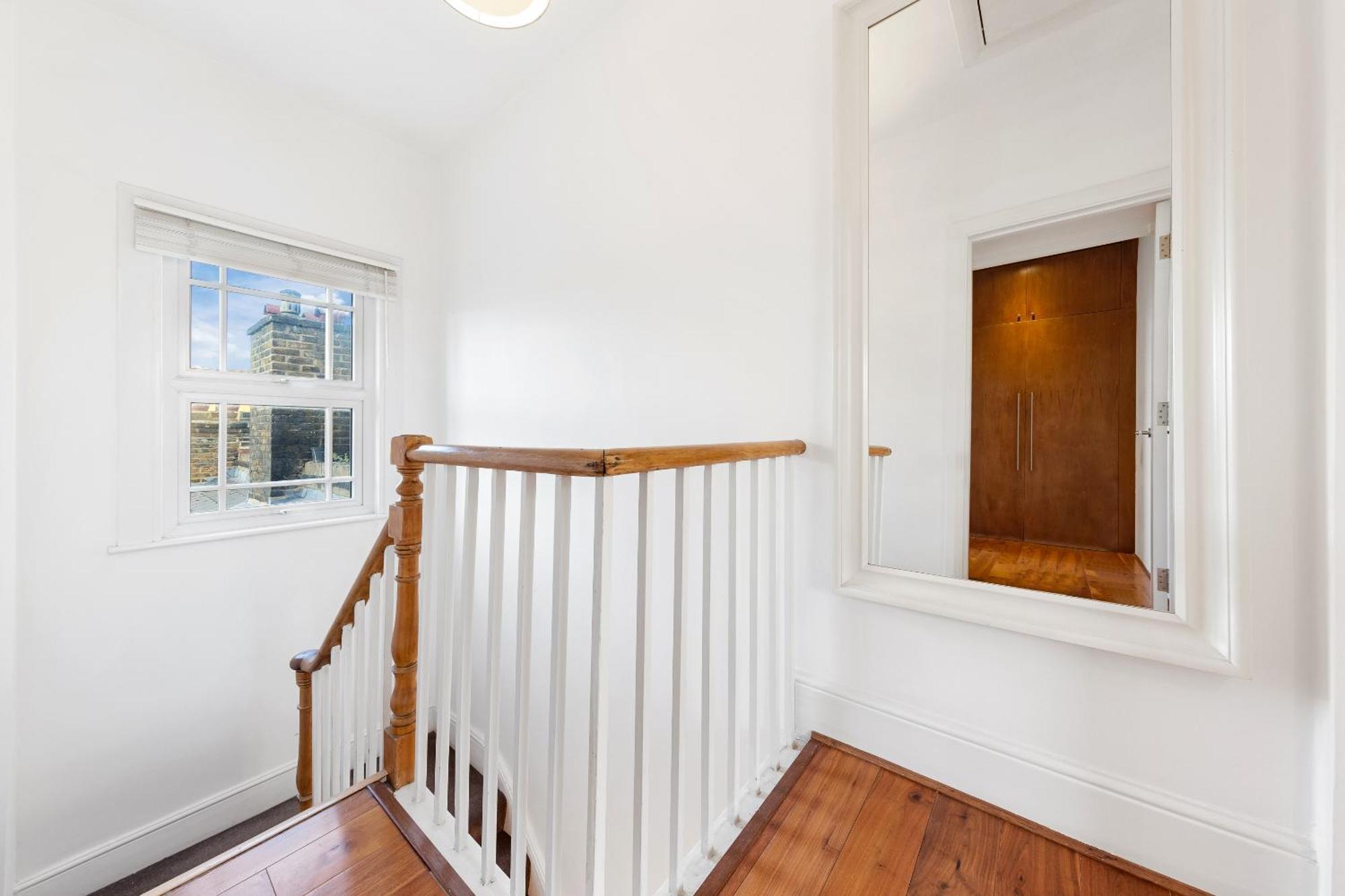 Lägenhet Luxury 4-bedroom Modern Flat In Steps From Station, Sleeps 9 In Style!