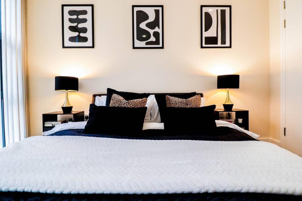 Appartamento Premium Canary Wharf Flat - Long Offer Londra