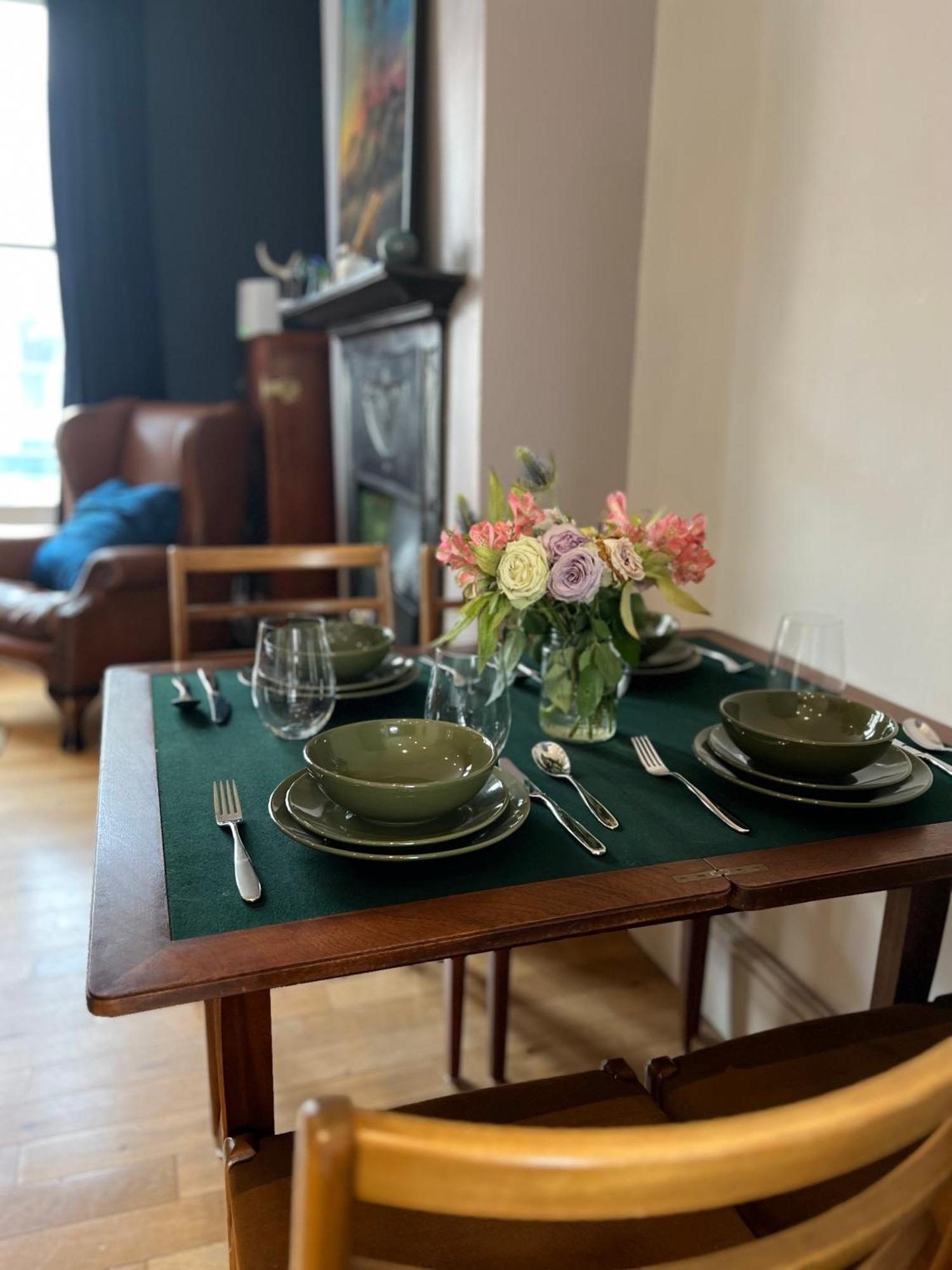 Luxury Maisonette In Location *