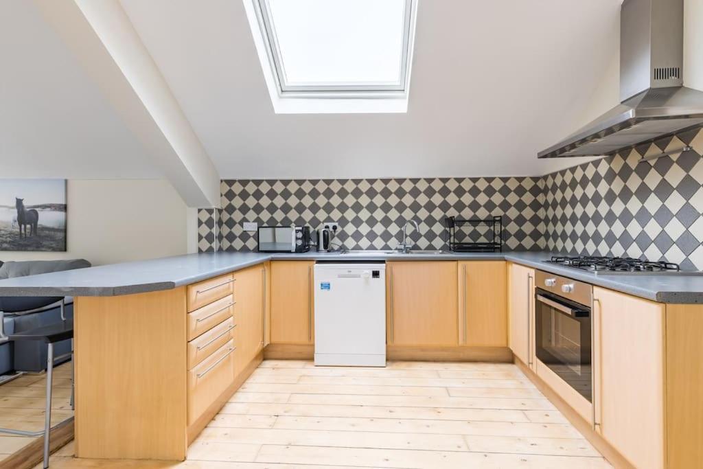 4 Bed Penthouse In Shoreditch Londen