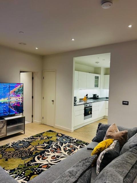Lejlighed Luxury High Rise 2-bed With Lovely View In Canary Wharf London