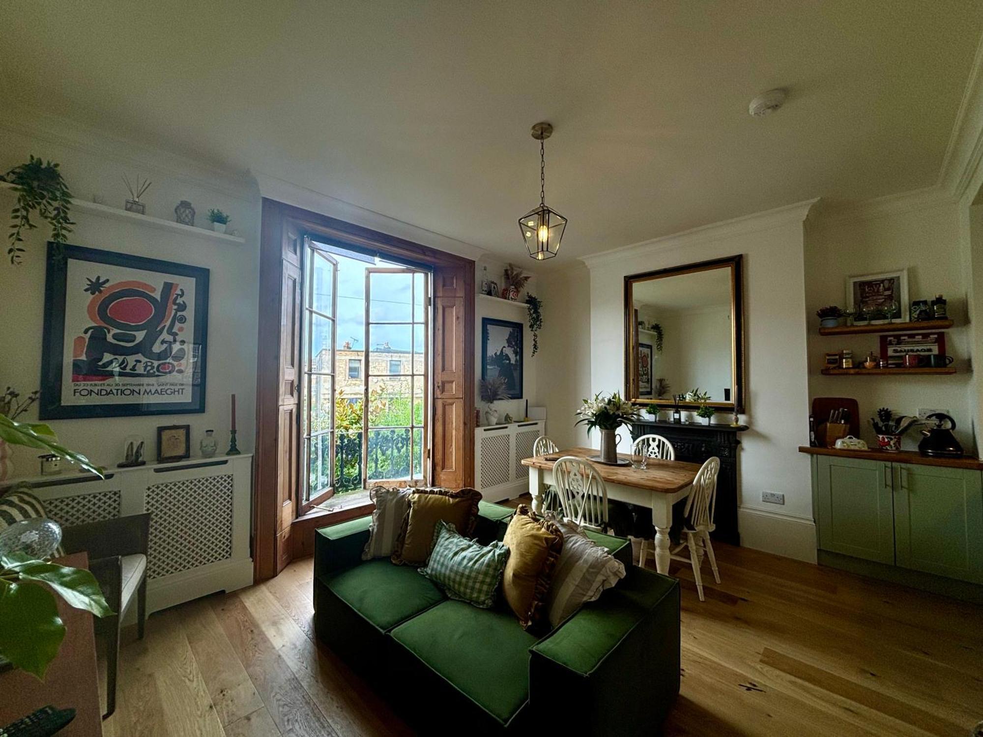 Vintage-inspired 1bd Flat In De Beauvoir Town Appartement Londen