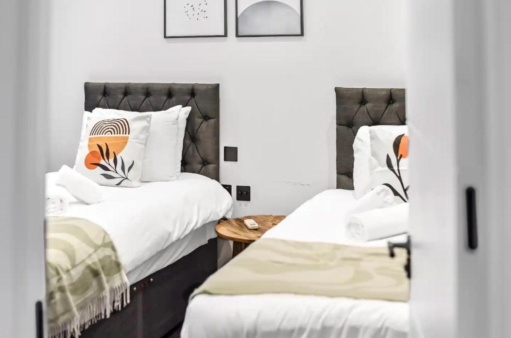 Outstanding 4 Bedroom Lejlighed
