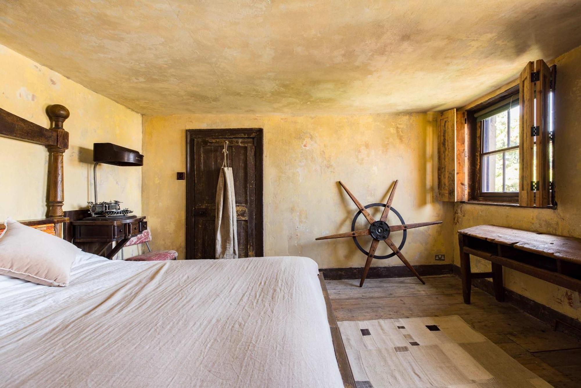 Extraordinary Grade Ii-listed Early Georgian Semesterbostad London