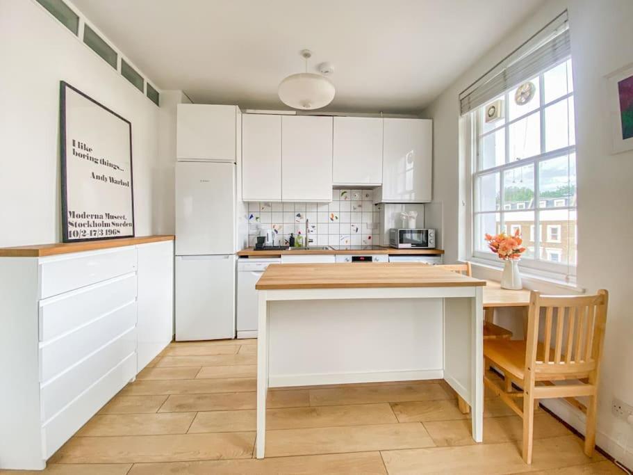 Entire 1 Bed Flat Near Kings Cross Leilighet London