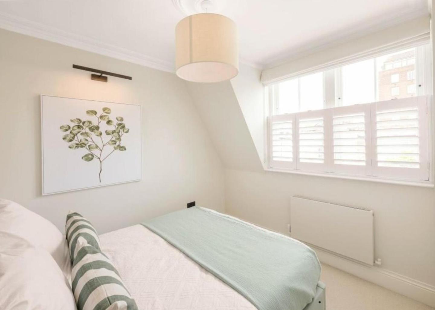 Luxury Shawfield In